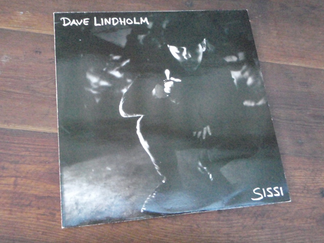 LINDHOLM DAVE.  sissi.