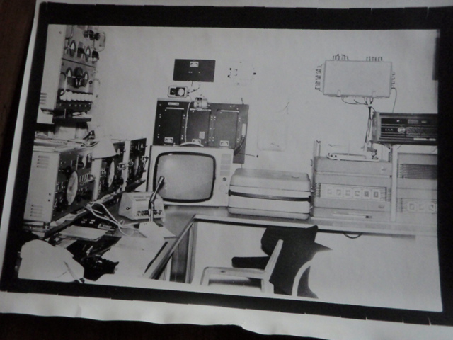 sähköistäjän huone.30x40cm.