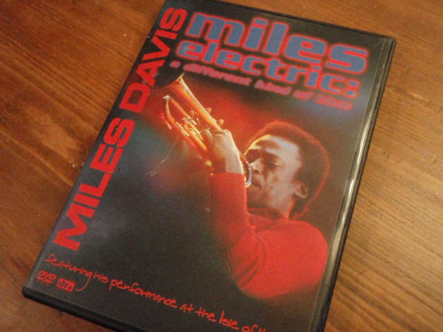 DAVIS MILES. electric. DVD.
