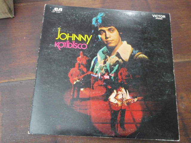 JOHNNY. kotidisco.