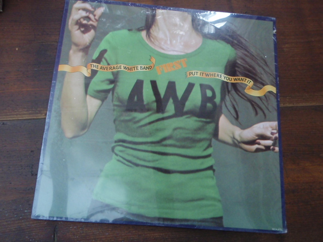 AVERAGE WHITE BAND.put it where you want it(avaamaton)