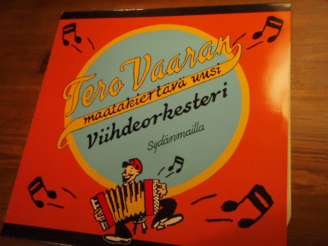 VAARA TERO maatakiertävä uusi viihdeorkesteri. sydänmailla.