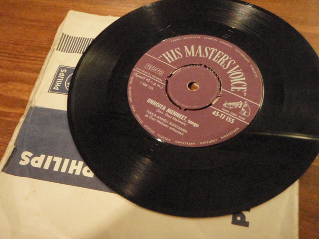 RANTANEN TUULA-ANNELI. unhoita menneet-bimbombey.single.