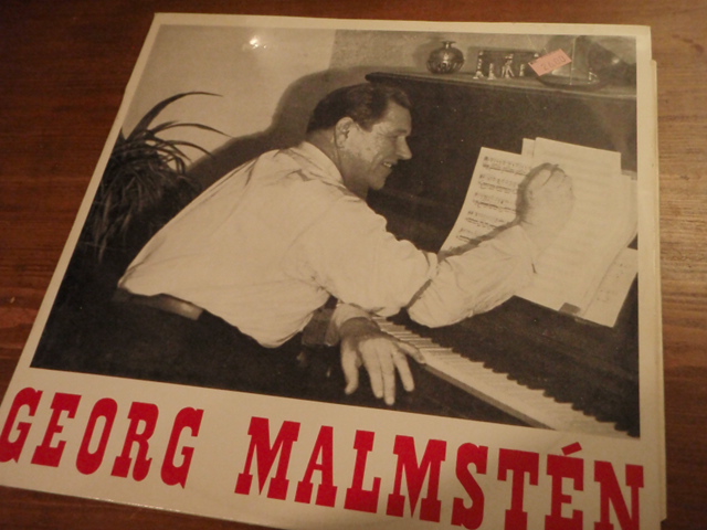 MALMSTEN GEORG. laulaa omia iskelmiään.