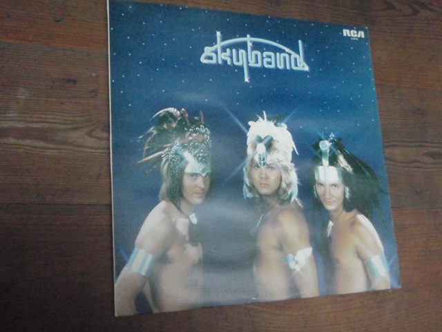 SKYBAND.