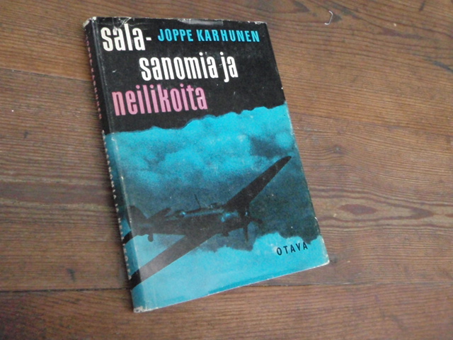 karhunen joppe. SALASANOMIA ja NEILIKOITA. 2p.