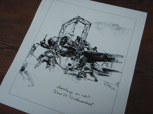 LENTOKONE. TAULUKSI (muovipaperilla niin kuin valokuva) 6.