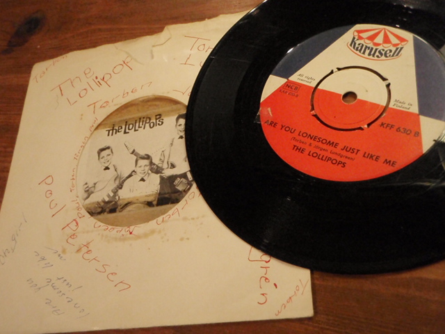 LOLLIPOPS.oh,girl-are you lonesome just like me. single.