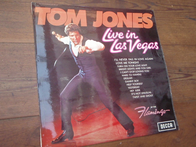 JONES TOM live in las vegas.