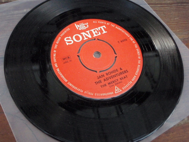 JAN ROHDE& the adventures merchy beat-at the jenka show.single.