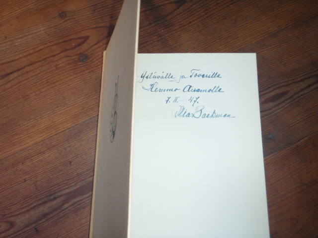 pietinen.LEINO-TUNNELMIA KUVINA.sign: mia backman