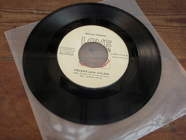 FRANK REIJO.yövartijan valssi-iloinen vanhus. single.