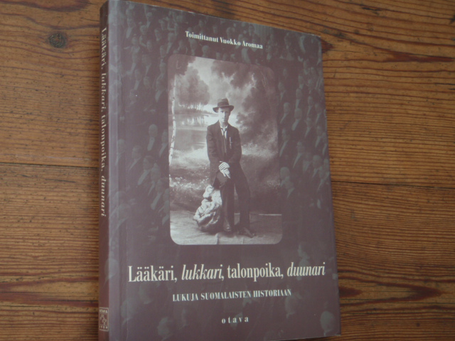 aromaa v.LÄÄKÄRI,LUKKARI,TALONPOIKA,DUUNARI. lukuja suomalaisten