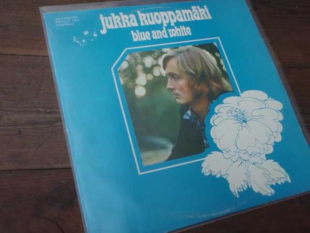 KUOPPAMÄKI JUKKA. blue and white.