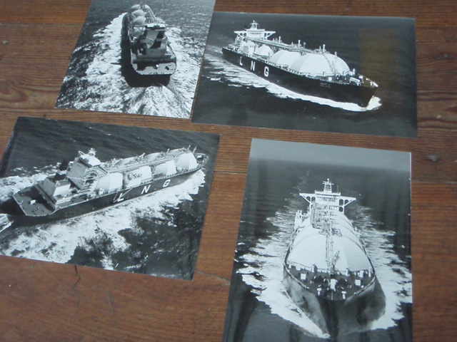 LNG(umm al ashtan) valokuvat. 4 kpl.