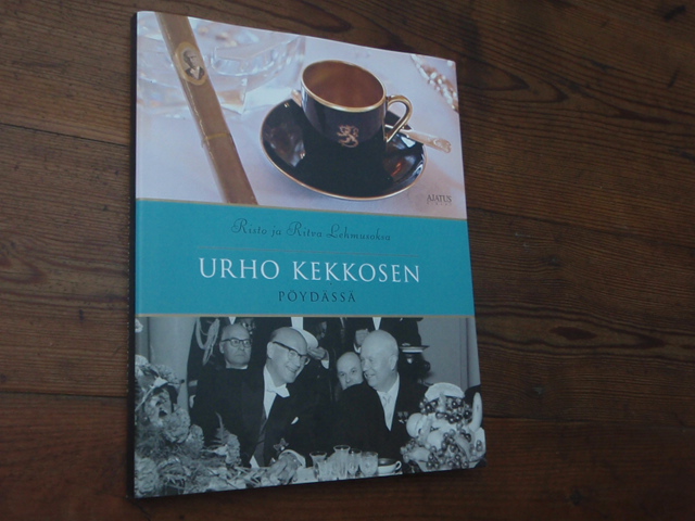 lehmusoksa r.r. URHO KEKKOSEN PÖYDÄSSÄ.2p.