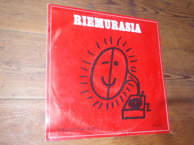 RIEMURASIA ,kielletty alle 18v.