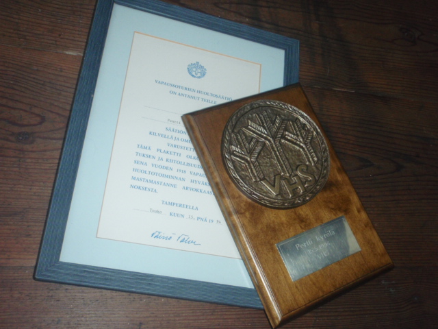 VHS plakaatti+luovari