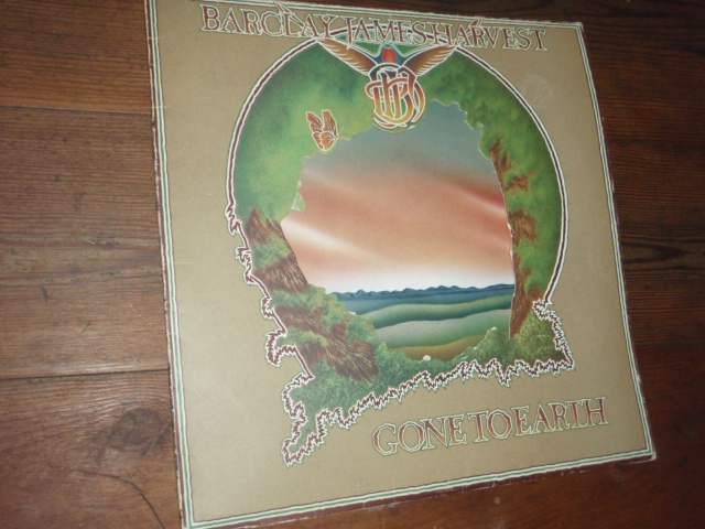 BARCLAY JAMES HARVEST. gone to earth.