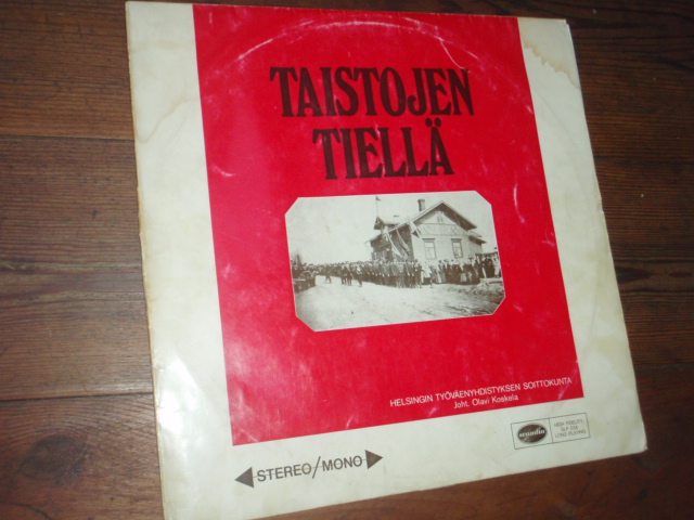 TAISTOJEN TIELLÄ.