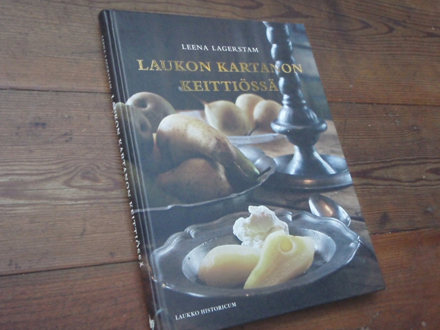 lagerstam leena.LAUKON KARTANON KEITTIÖSSÄ(tekijän nimmari)