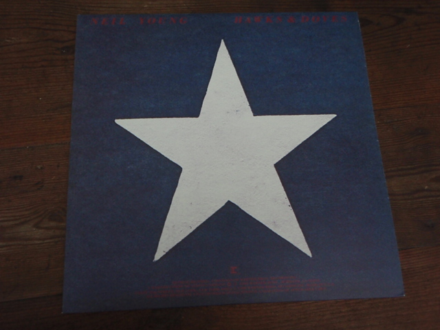 YOUNG NEIL.hawks & doves.