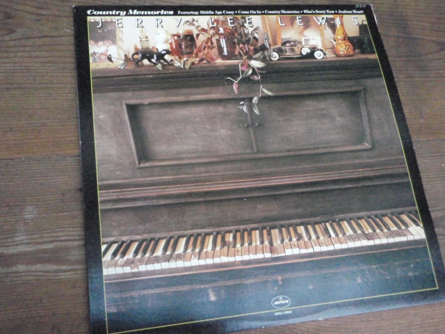 JERRY LEE LEWIS. country memories.