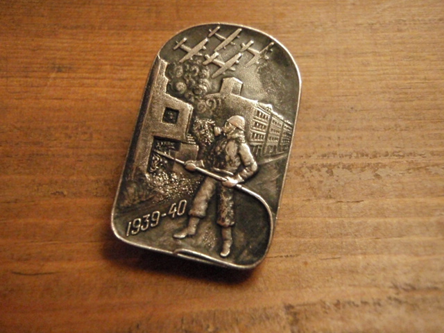 TUHON TORJUJA(talvisota) 1939-40. merkki.