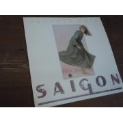 SAIGON. juokse pois.