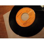 SIMOLA SEIJA.anna rakkaudelle tilaisuus-pieni hymy. single